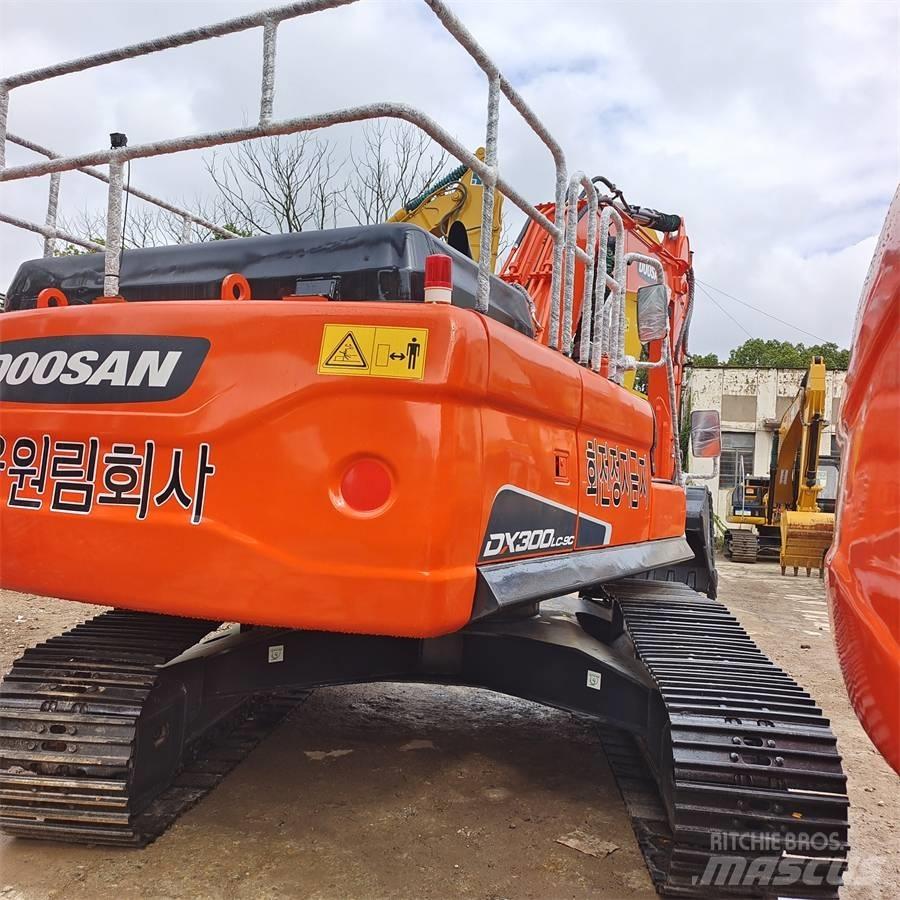 Doosan DX300 Rupsgraafmachines