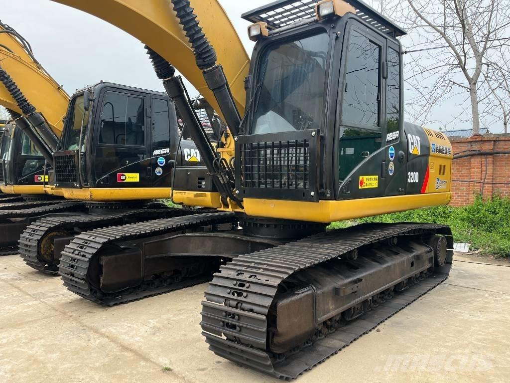 CAT 320 D Rupsgraafmachines