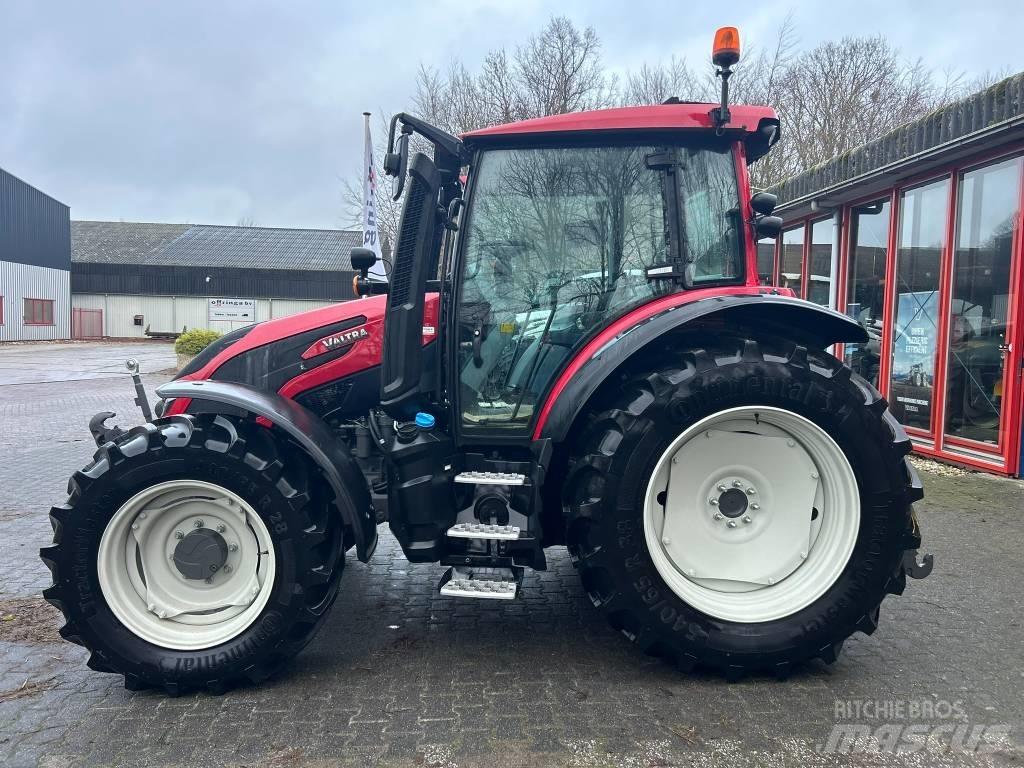 Valtra G 115 Active Tractoren