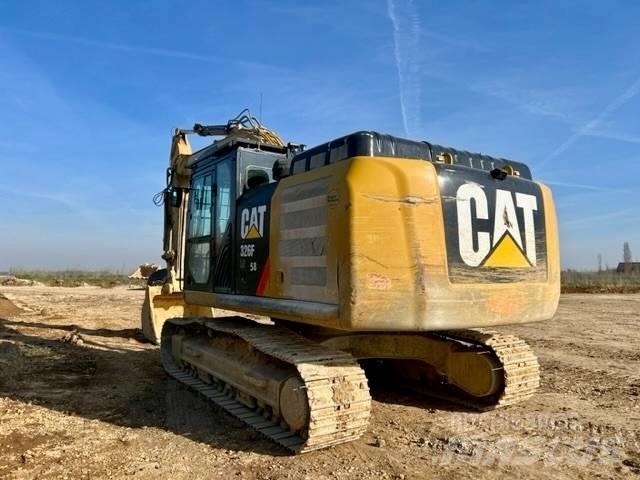CAT 326 F L Rupsgraafmachines