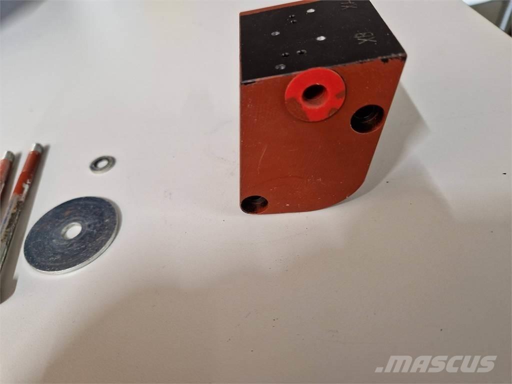 Rottne 025-0037 Hydraulics