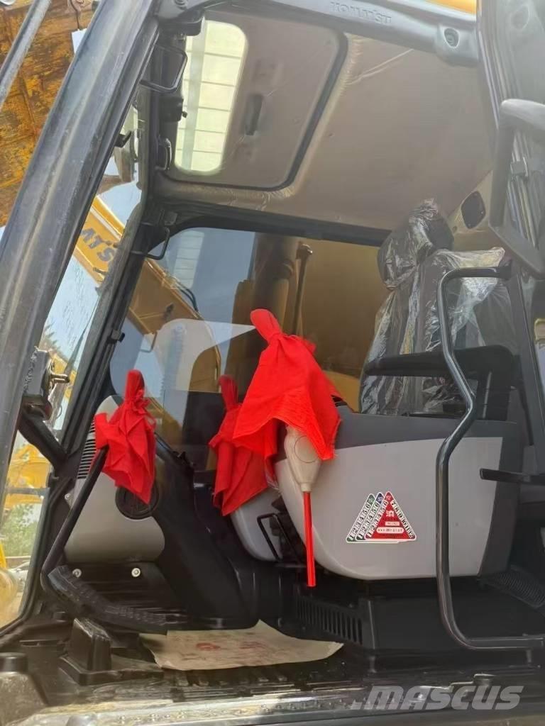 Komatsu 240LC-8 Rupsgraafmachines