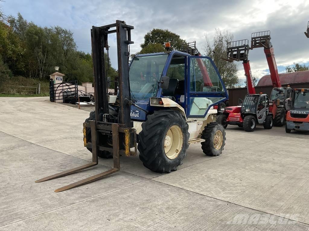 Manitou M 26.4 Vorkheftruck voor zwaar terrein