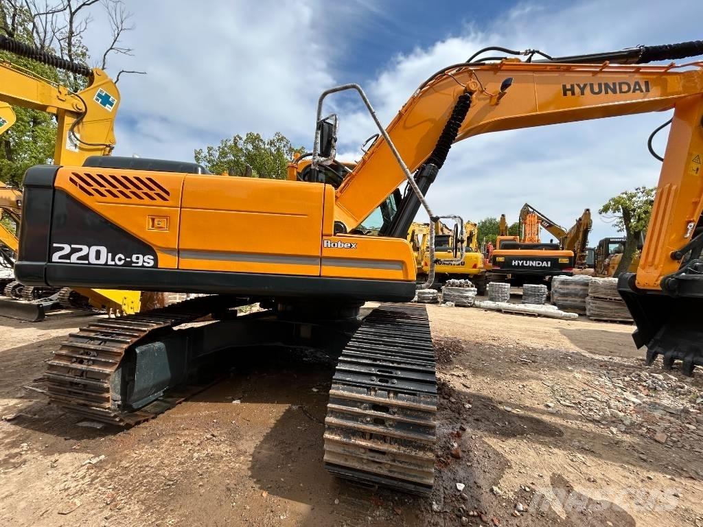 Hyundai 220-9S Rupsgraafmachines