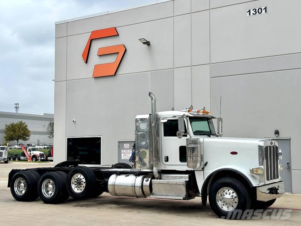 Peterbilt 388 Trekkers