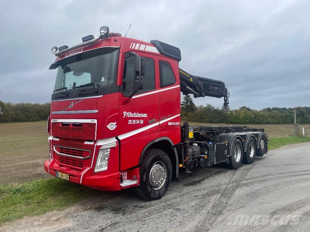 Volvo FH 500 Vlakke laadvloer met kraan