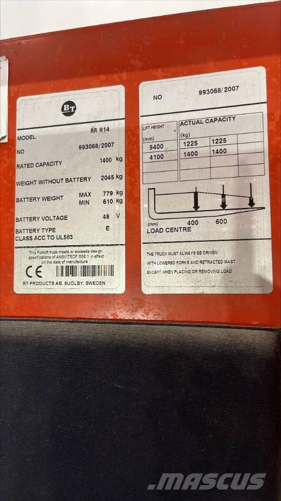 BT RR M 14 Reachtruck voor hoog niveau