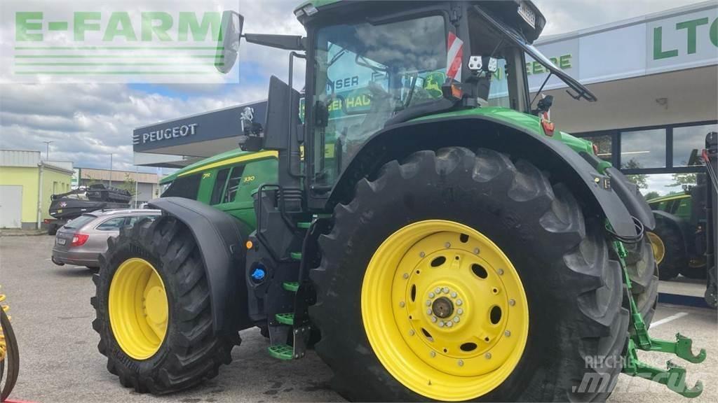 John Deere 7R 330 Tractoren
