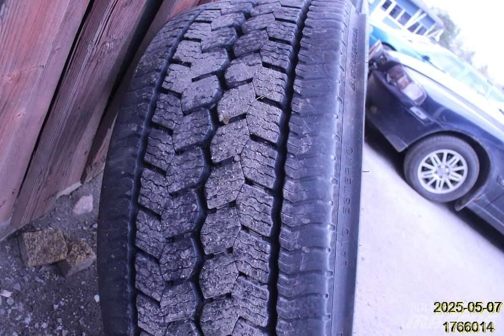 Michelin X MULTI Banden, wielen en velgen