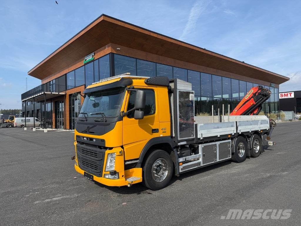 Volvo FM410 Vlakke laadvloer met kraan
