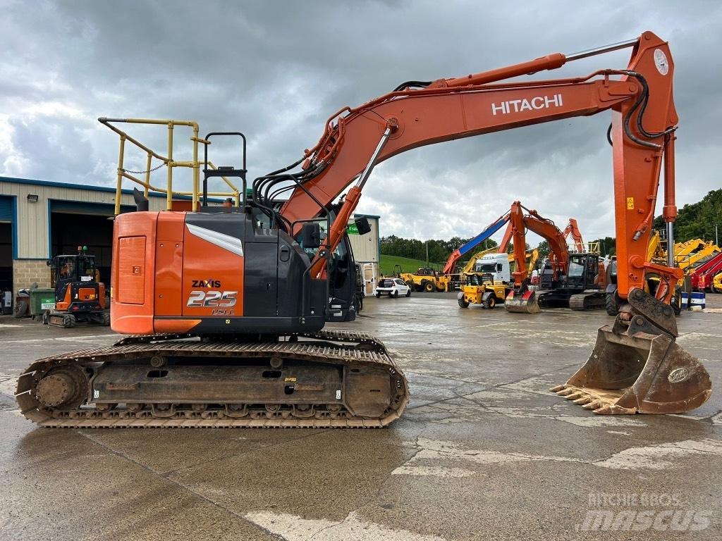 Hitachi ZX225 USLC-7 Rupsgraafmachines