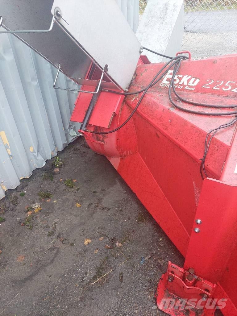 Esko 2252 H Sneeuwblazers