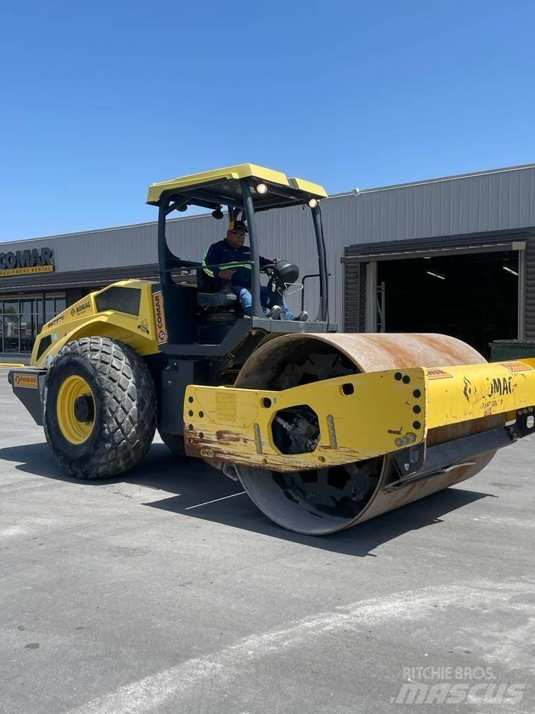 Bomag BW 211 DH-5 Trilrolwalsen