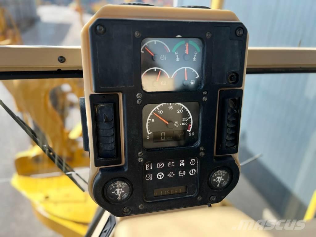 CAT 140H Graders