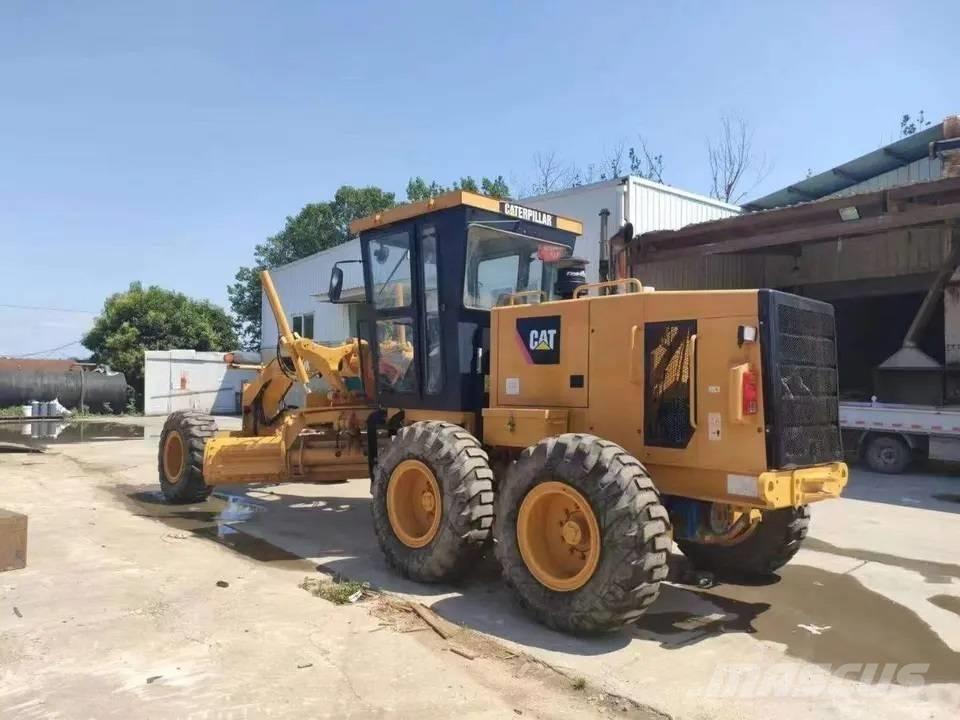 CAT 140K Graders