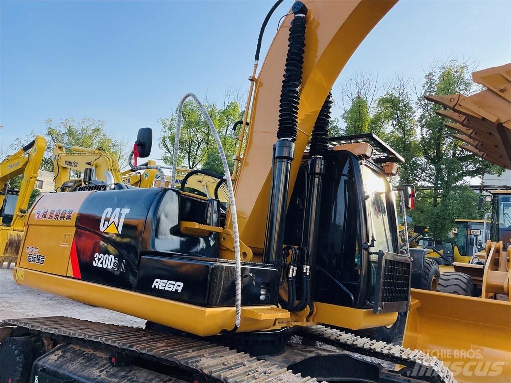 CAT 320d2l Rupsgraafmachines