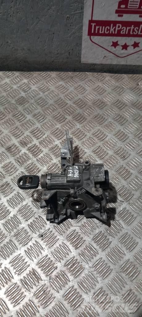 MAN TGX   7360051146 Cabine en interieur