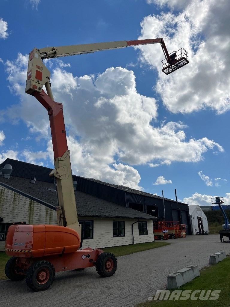 JLG 800 AJ Knikarmhoogwerkers
