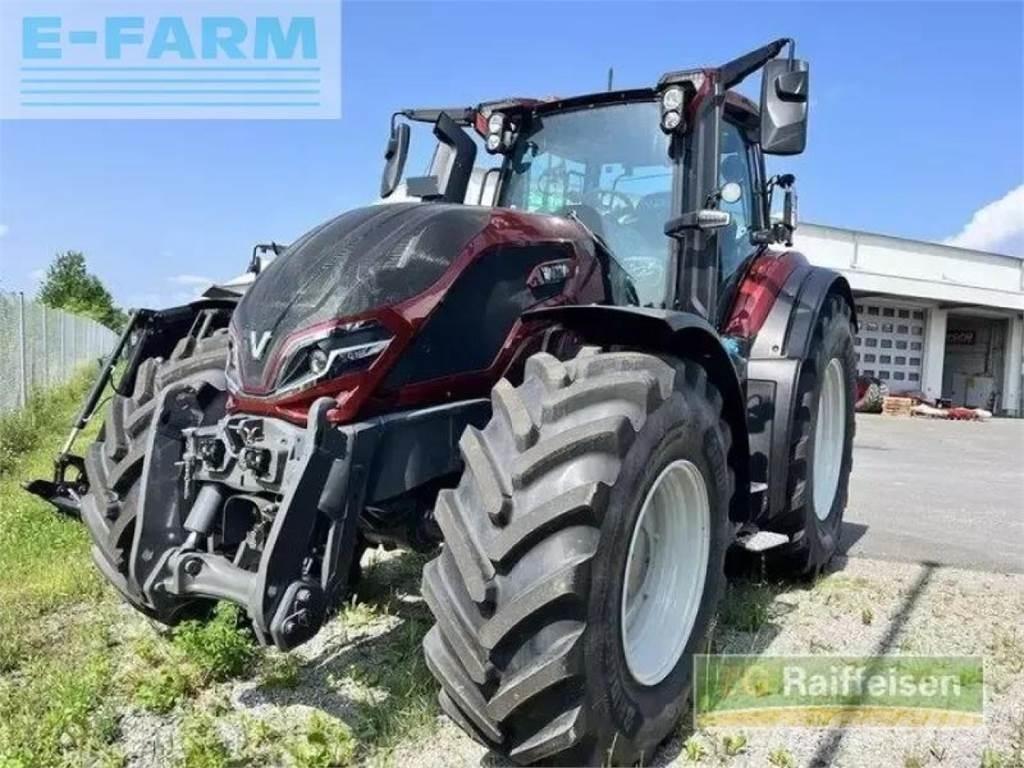 Valtra q305 Tractoren