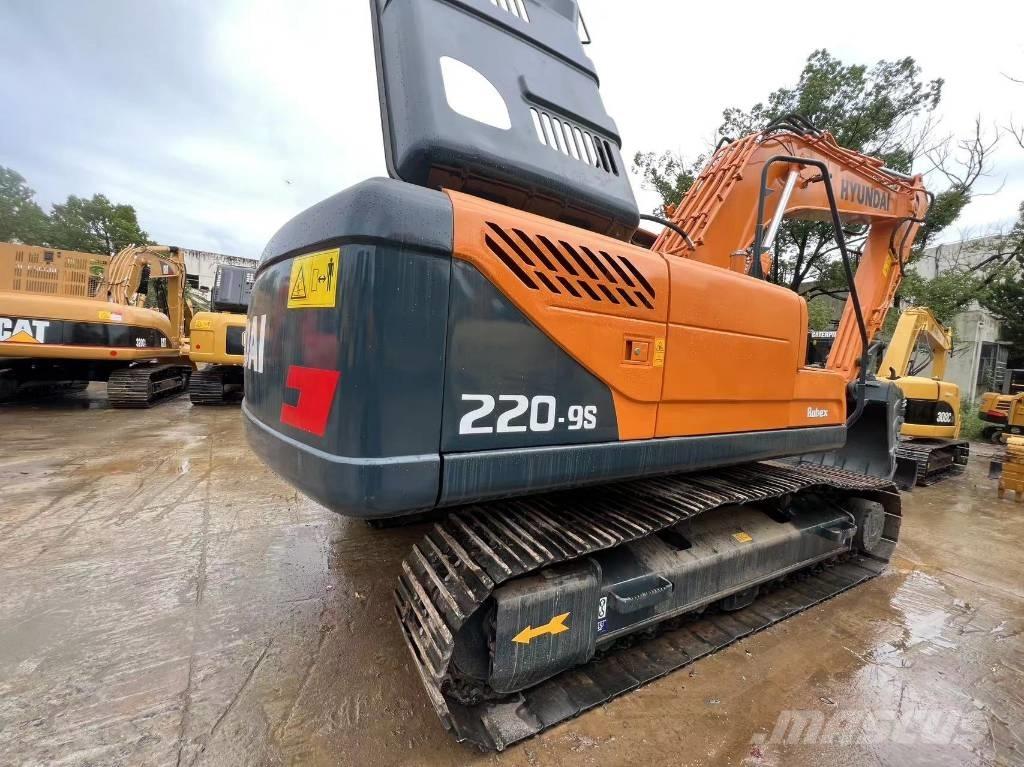 Hyundai 220 LC-9S Rupsgraafmachines