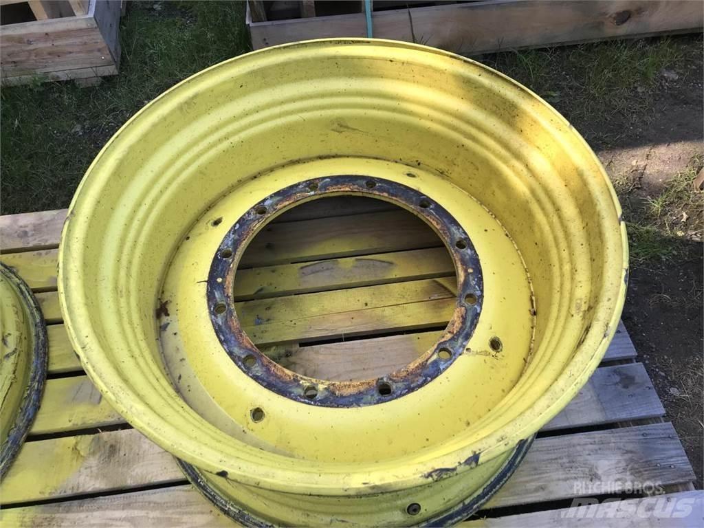John Deere 18x34 Banden, wielen en velgen