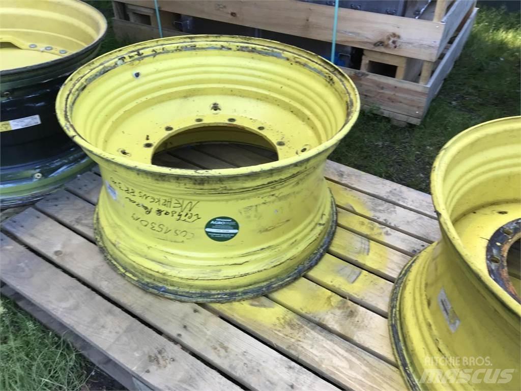 John Deere 18x34 Banden, wielen en velgen