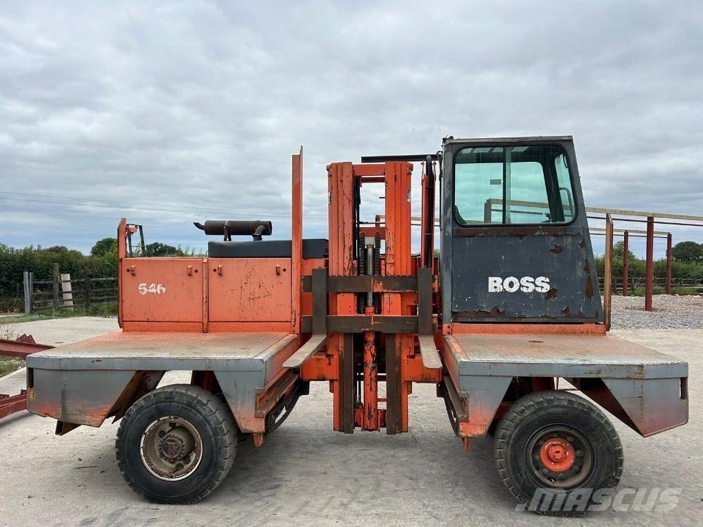 Boss 546 Zijlader