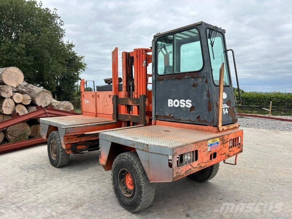 Boss 546 Zijlader
