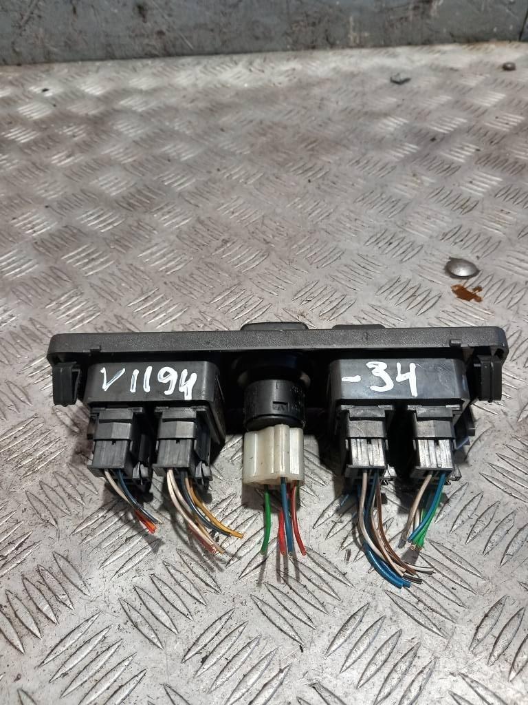 Volvo FH 12   1099865 Cabine en interieur