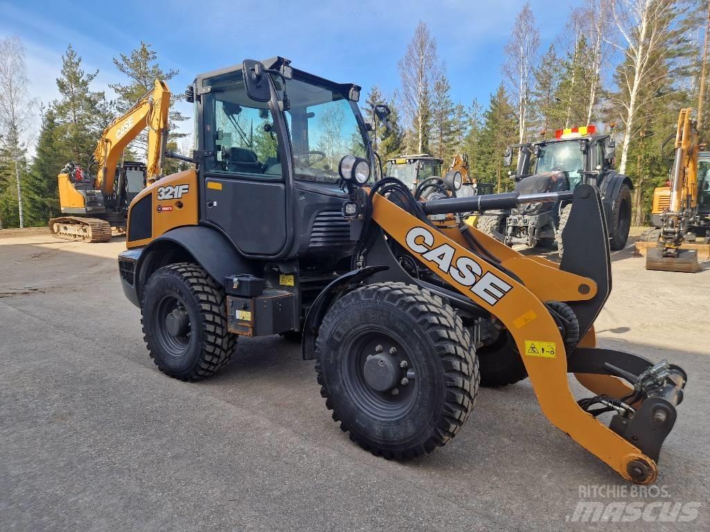CASE 321 F Wielladers
