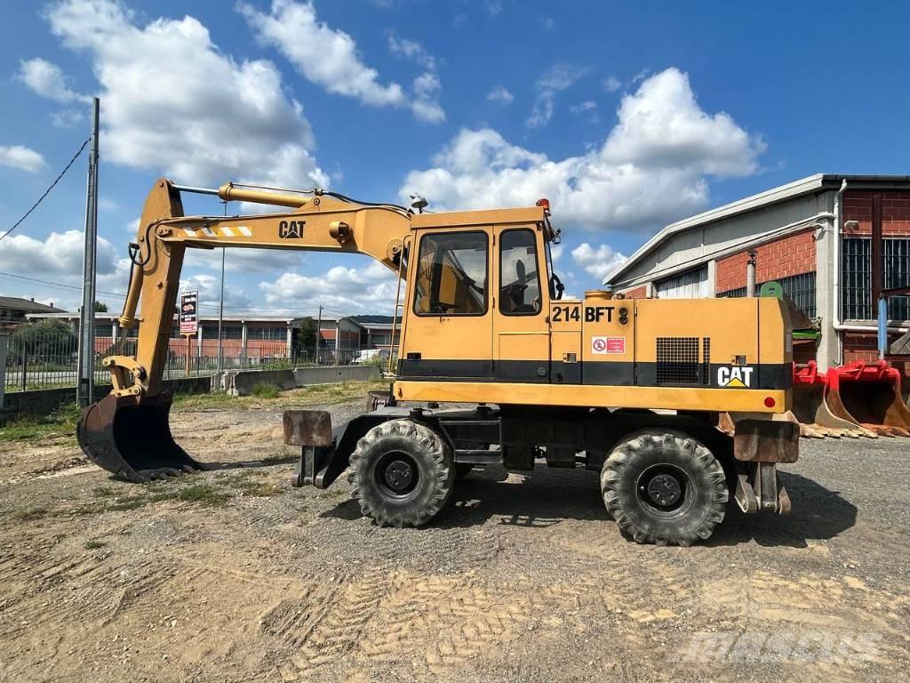 CAT 214 Wielgraafmachines