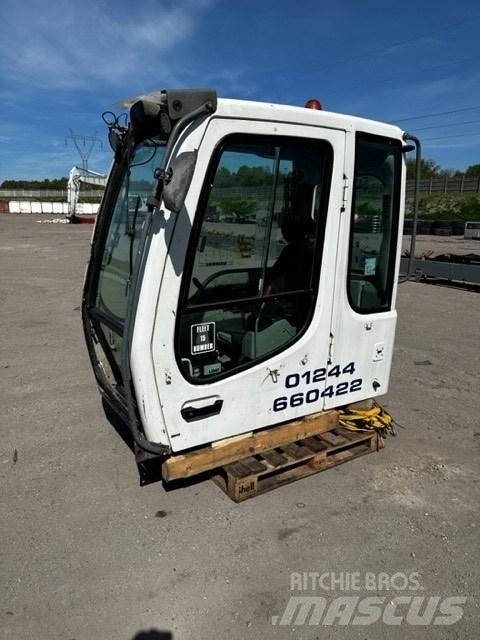 Liebherr R 906 CAB Cabine en interieur