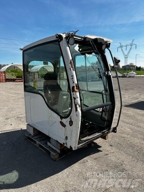 Liebherr R 906 CAB Cabine en interieur