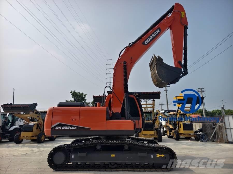 Doosan DX 225 LCA Rupsgraafmachines