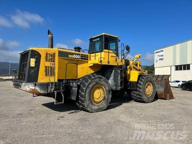 Komatsu WA 600-6 Wielladers