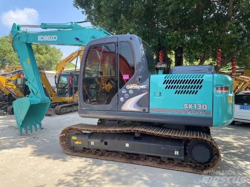 Kobelco SK130-8 Midigraafmachines 7t - 12t
