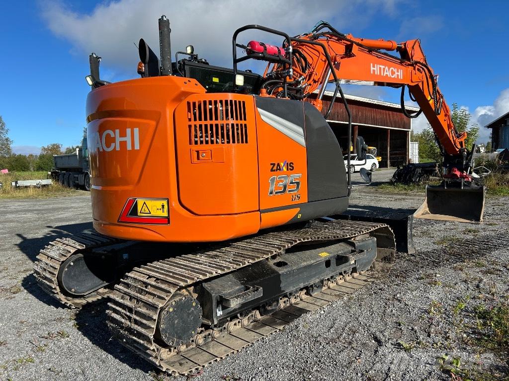Hitachi ZX 135 US-7 Rupsgraafmachines