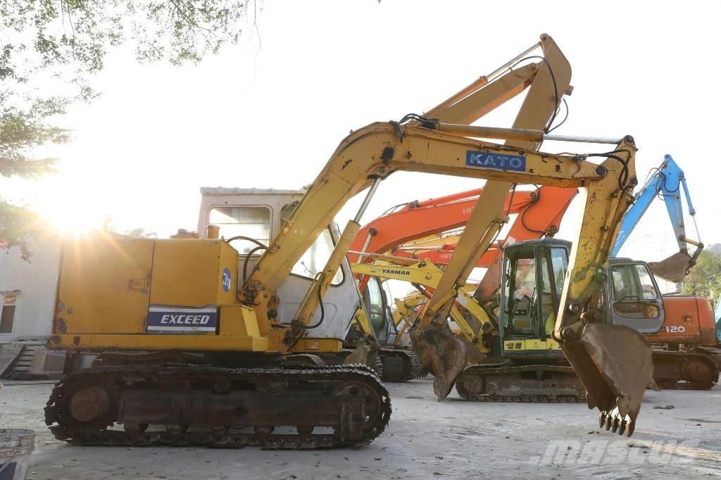Kato HD 250 V II Rupsgraafmachines