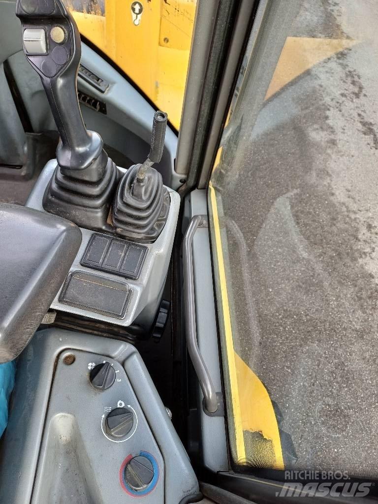 Volvo L 30 B Wielladers