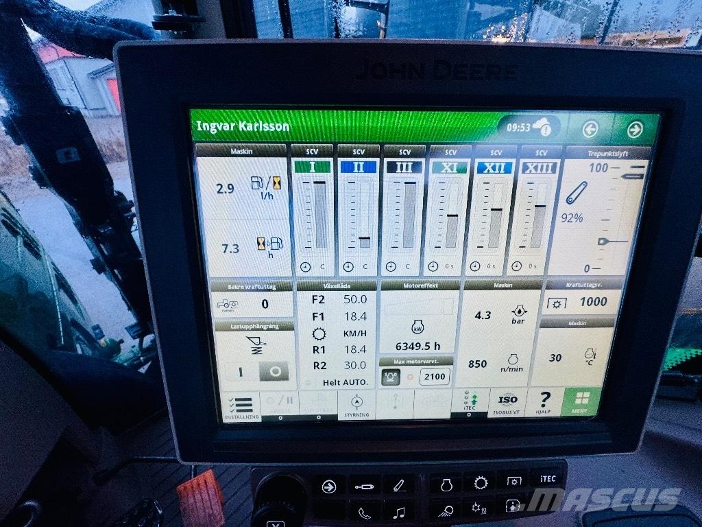 John Deere 6130 R Tractoren