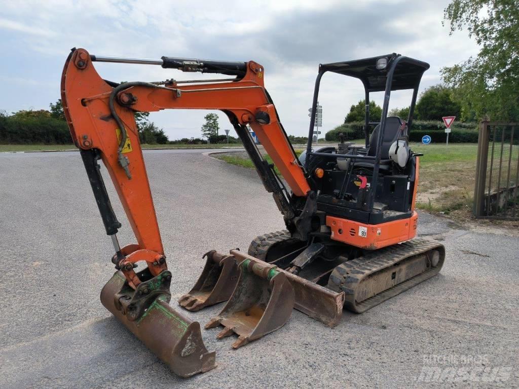 Hitachi ZX 26 U-5 A Minigraafmachines < 7t