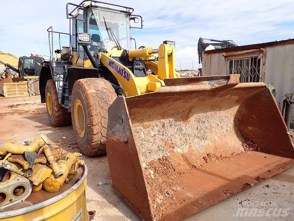 Komatsu WA380-8 Wielladers