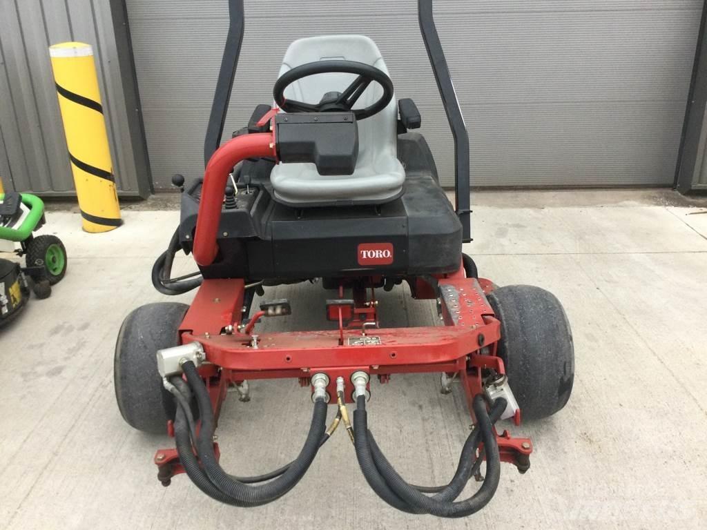 Toro 3250D Rijmaaiers