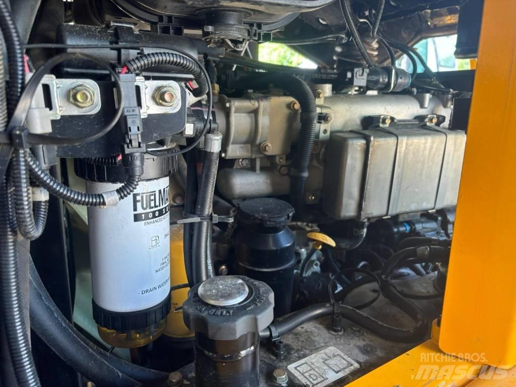 JCB Vibromax 6 ST Knik dumptrucks