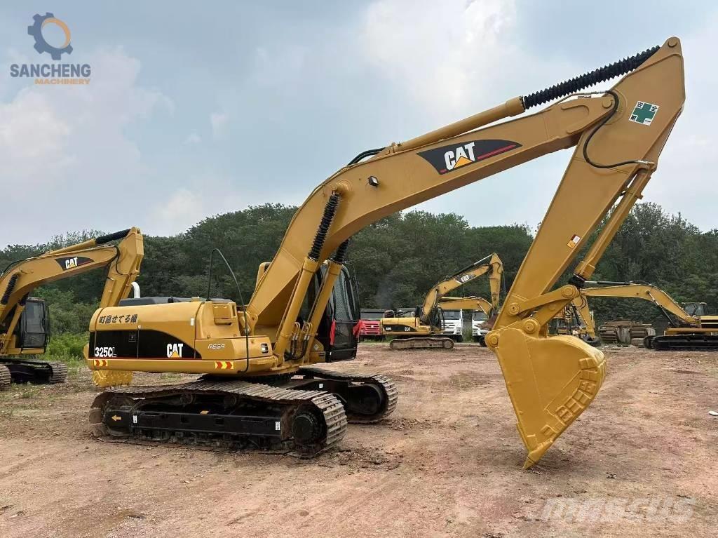 CAT 325 CL Rupsgraafmachines