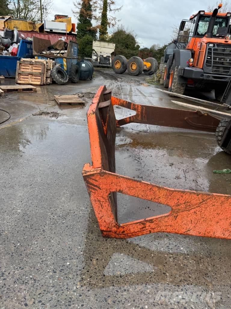 Doosan DA 40 Tailgates