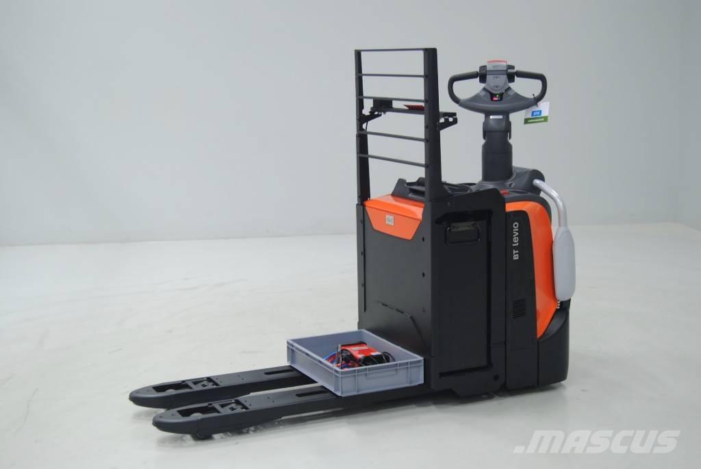 Toyota LPE220 Pallettruck met meerij platform