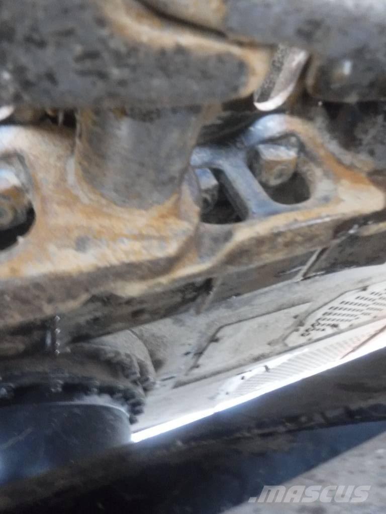 Hitachi ZX 210 LC-7 Rupsgraafmachines