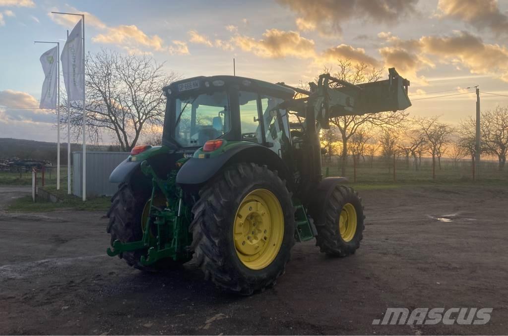 John Deere 6120M Tractoren