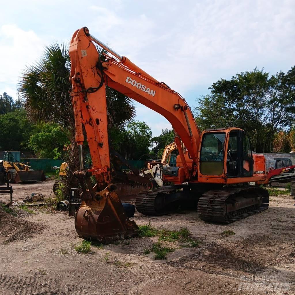 Doosan DX 225 LC Rupsgraafmachines